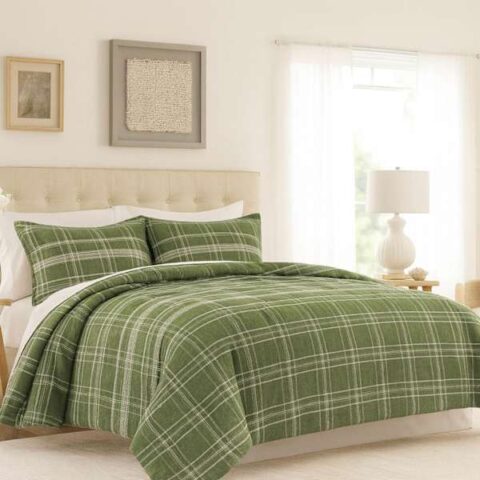 3-Piece Green Cotton Textured Comforter, King, sold by At Home