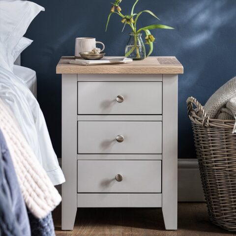 3 Drawer Bedside Table – Chester Dove Grey – The Cotswold Company