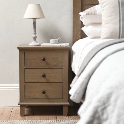 3 Drawer Bedside – Bibury Smoked Oak – The Cotswold Company